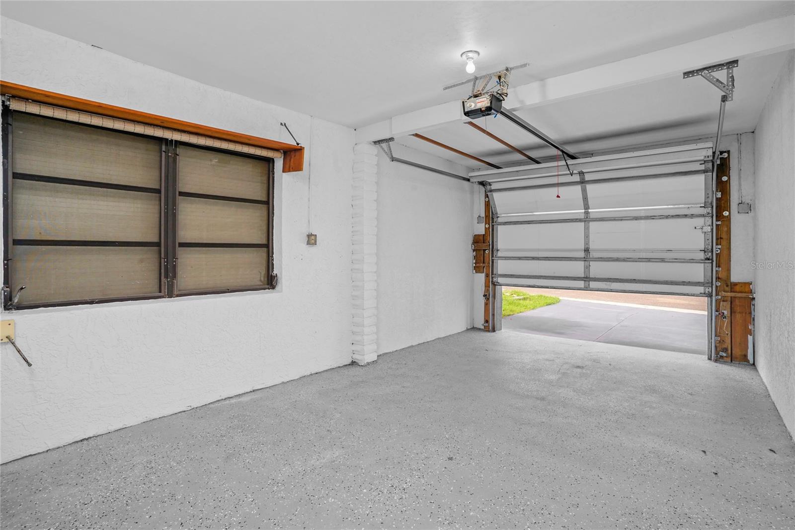 630 180TH AVE E, REDINGTON SHORES, FL — photo 12