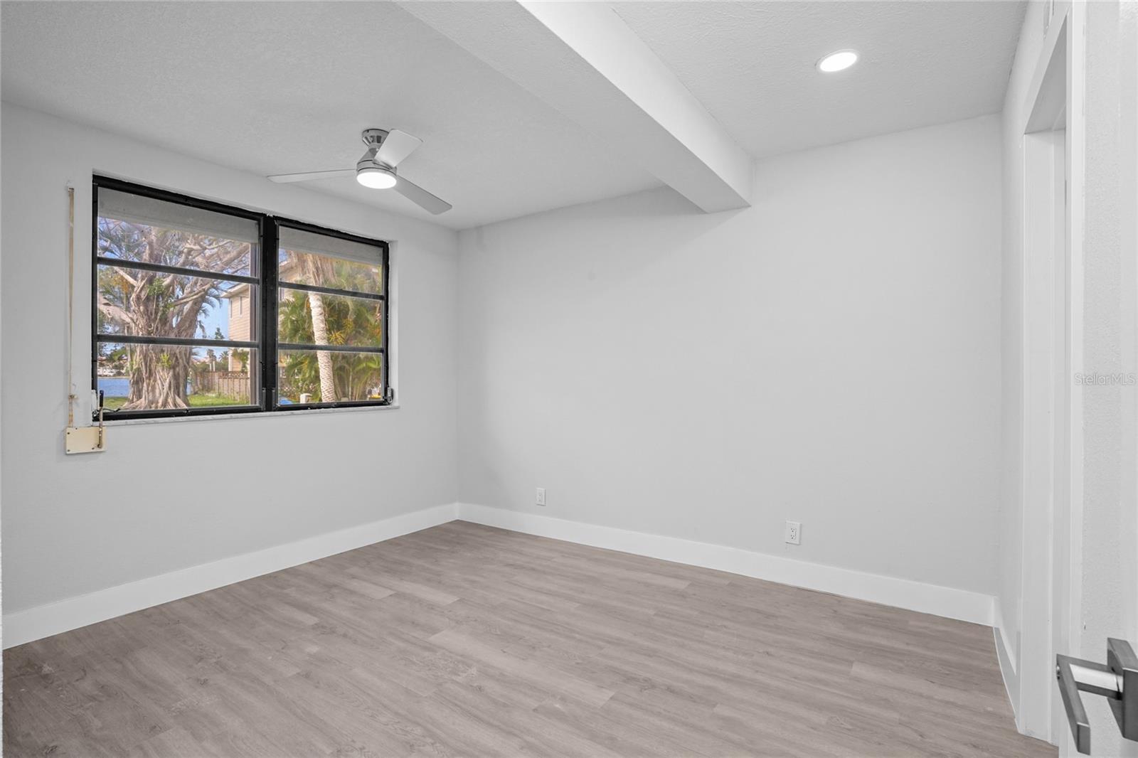 630 180TH AVE E, REDINGTON SHORES, FL — photo 14