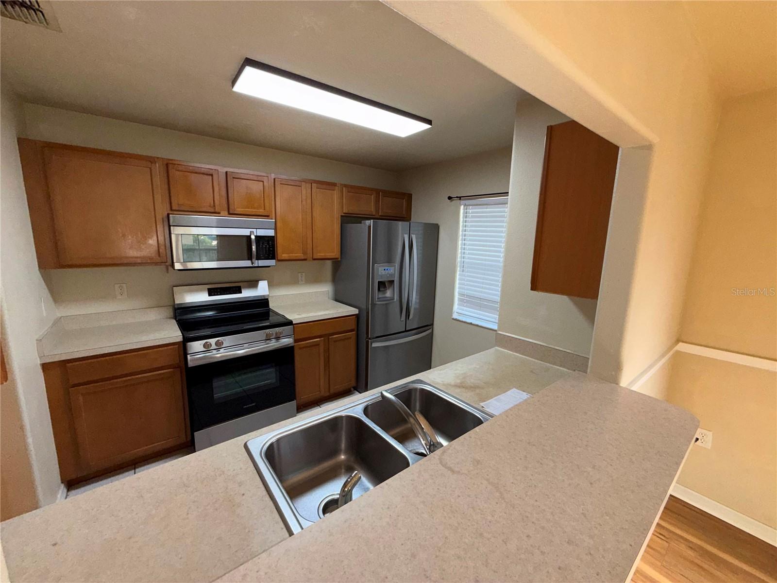 37603 DALIHA TER, ZEPHYRHILLS, FL — photo 11