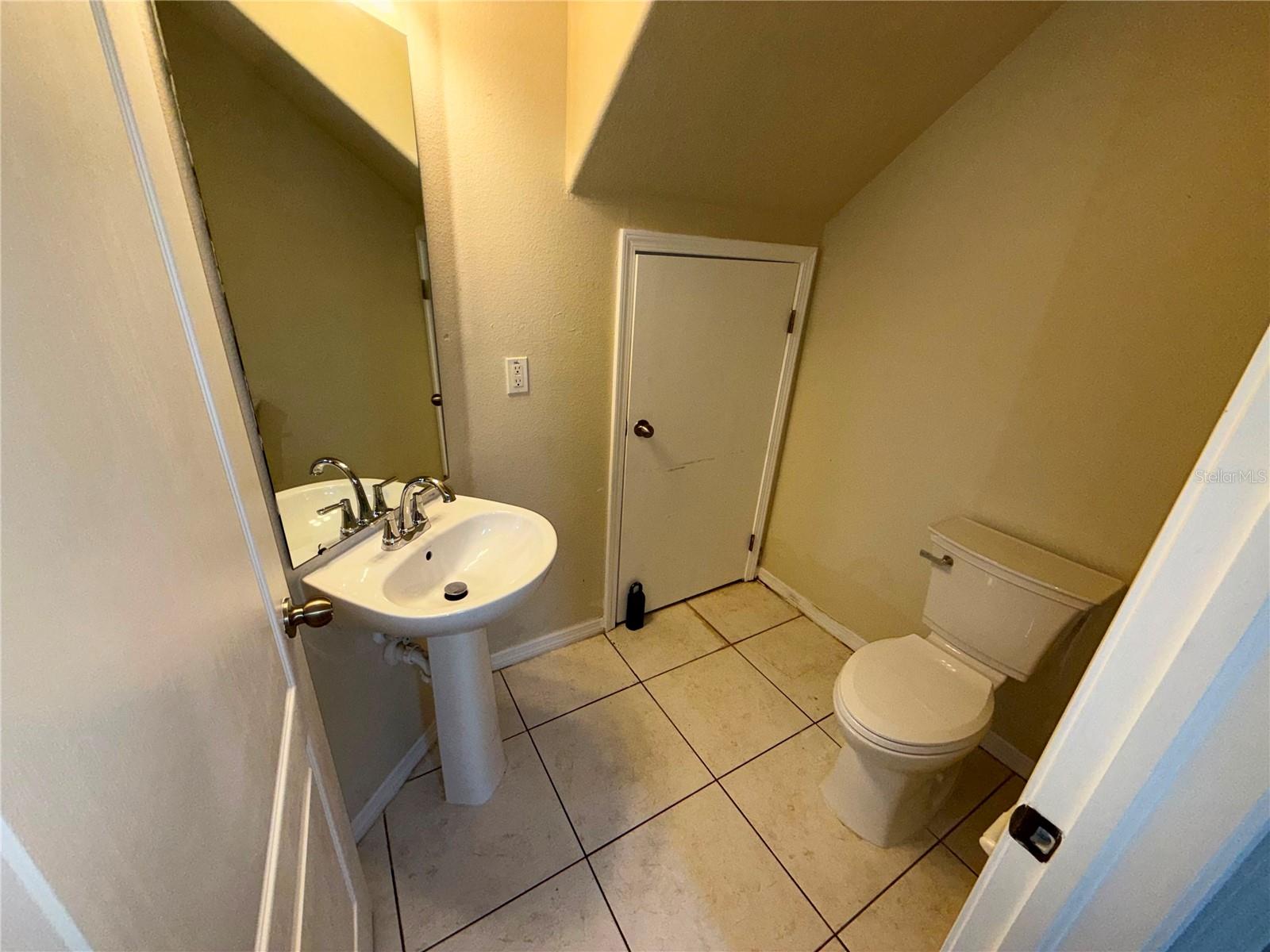 37603 DALIHA TER, ZEPHYRHILLS, FL — photo 19