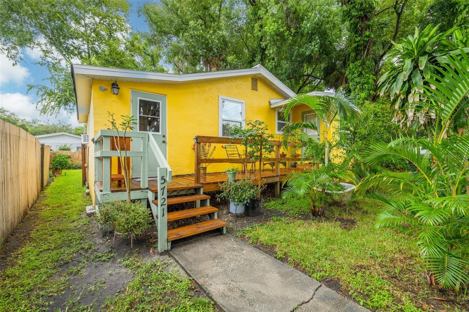 5721 CASSON AVE, NEW PORT RICHEY, FL — photo 2