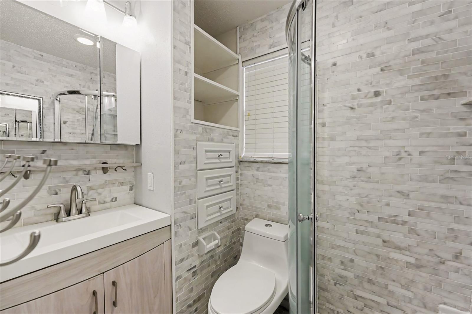450 13TH AVE N, ST PETERSBURG, FL — photo 19