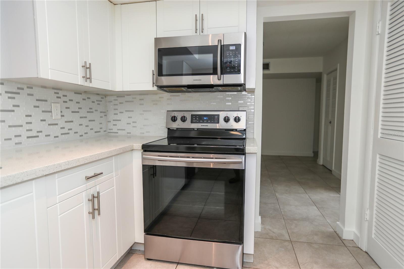 326 WHERLEY AVE SE, PORT CHARLOTTE, FL — photo 33