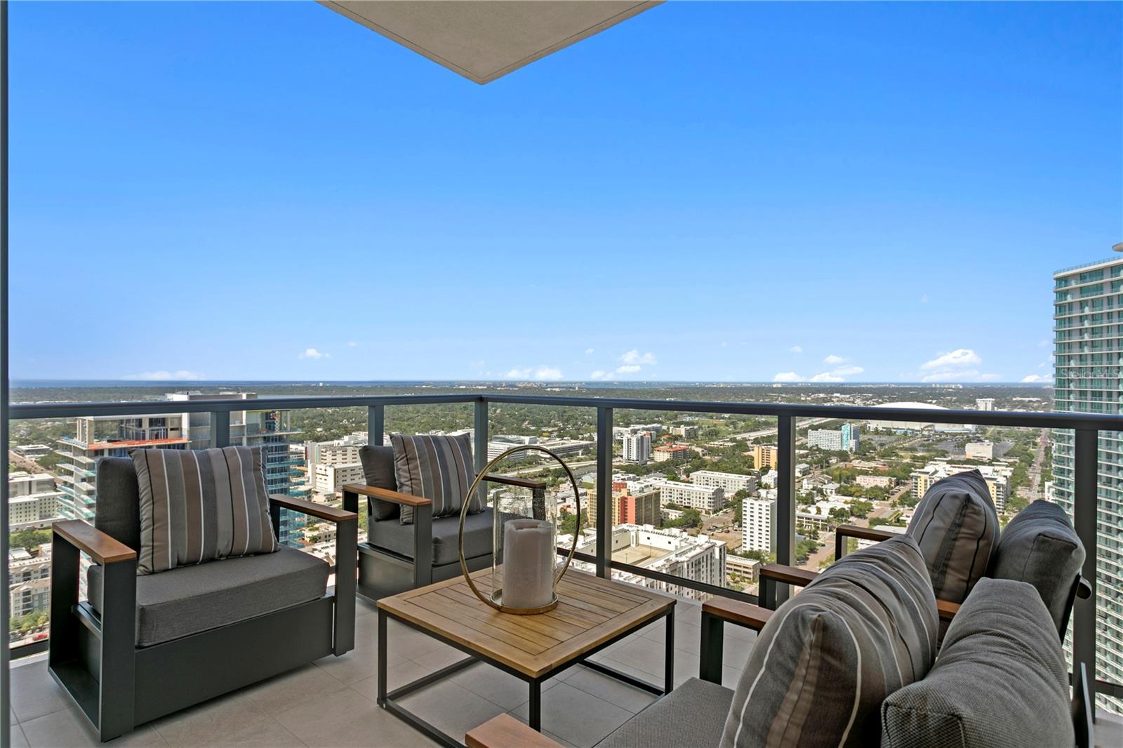275 1ST AVE S #3906, ST PETERSBURG, FL — photo 39