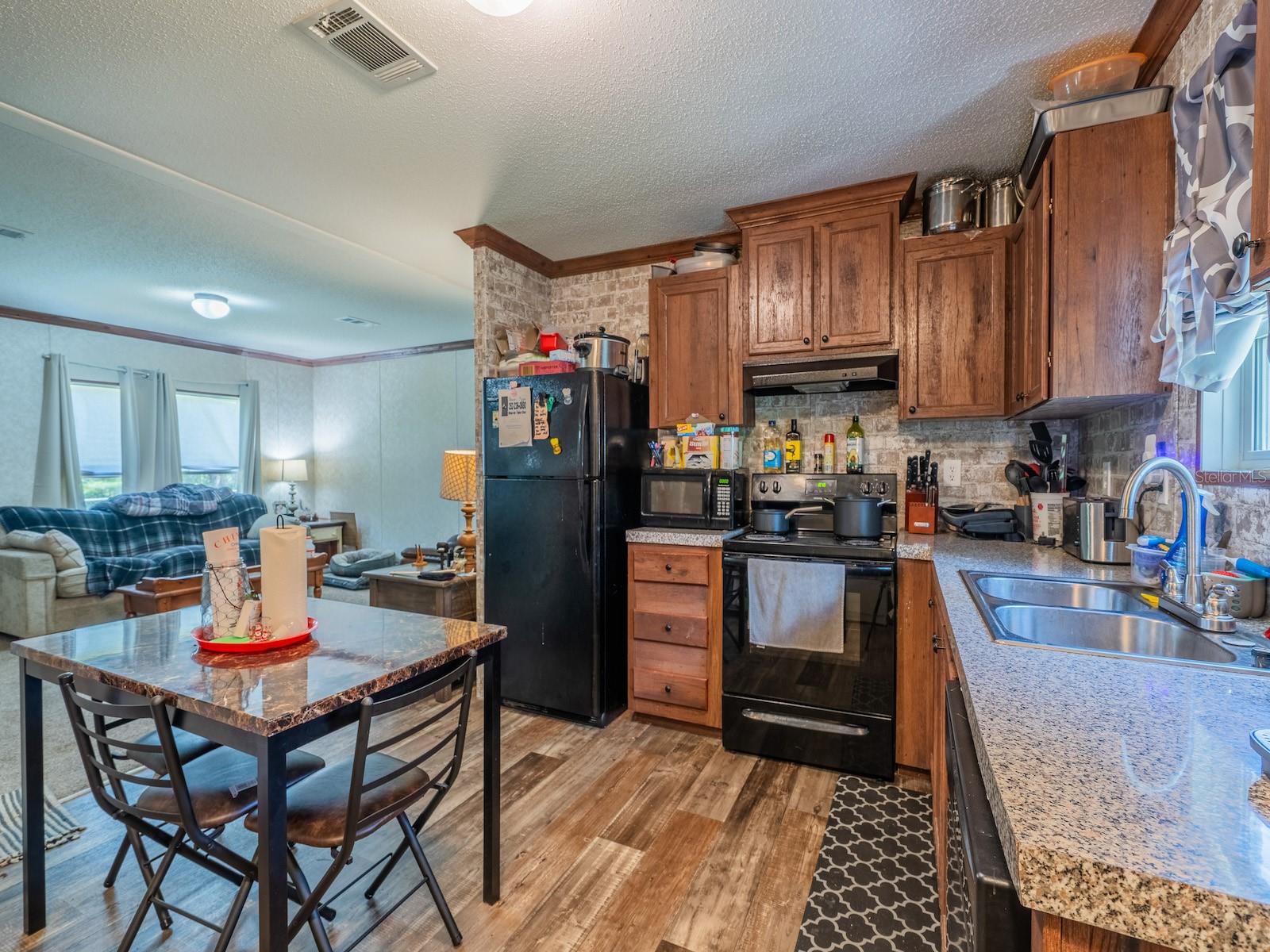 14668 NE 204TH PL, FORT MC COY, FL — photo 11