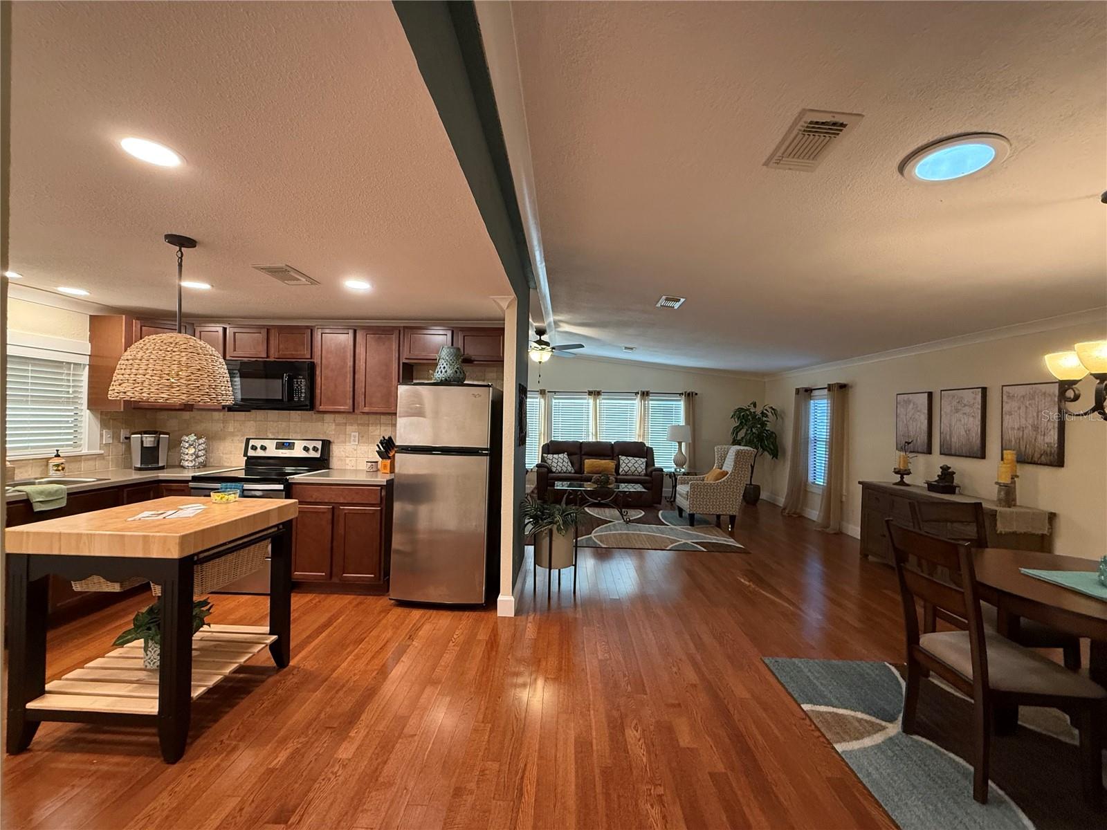 35 SEMINOLE PATH, WILDWOOD, FL — photo 4