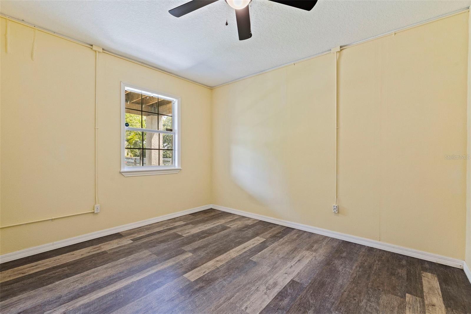 2462 14TH AVE N, ST PETERSBURG, FL — photo 26