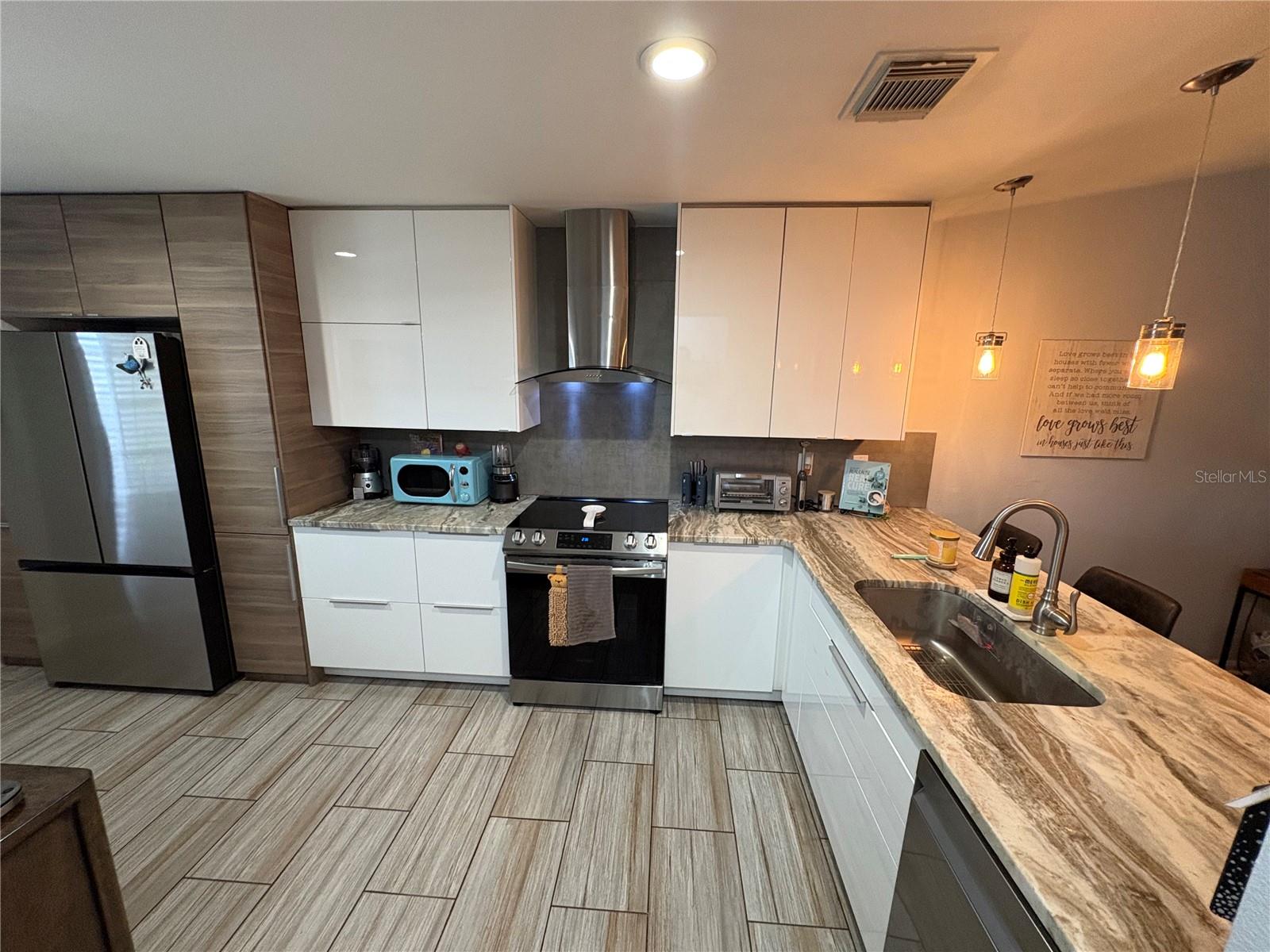 2131 RIDGE RD S #2, LARGO, FL — photo 3