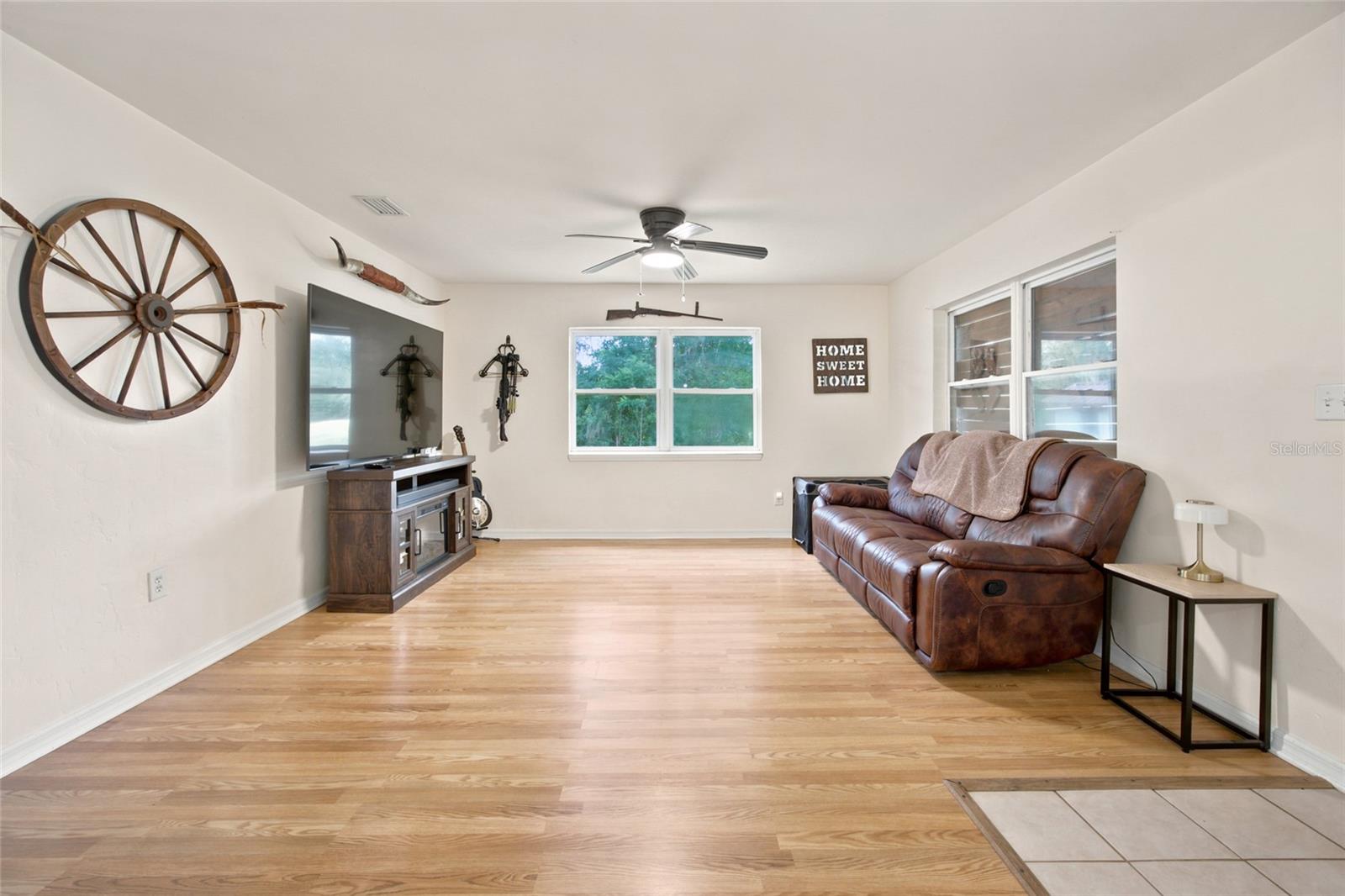 13051 NE 60TH ST, WILLISTON, FL — photo 5