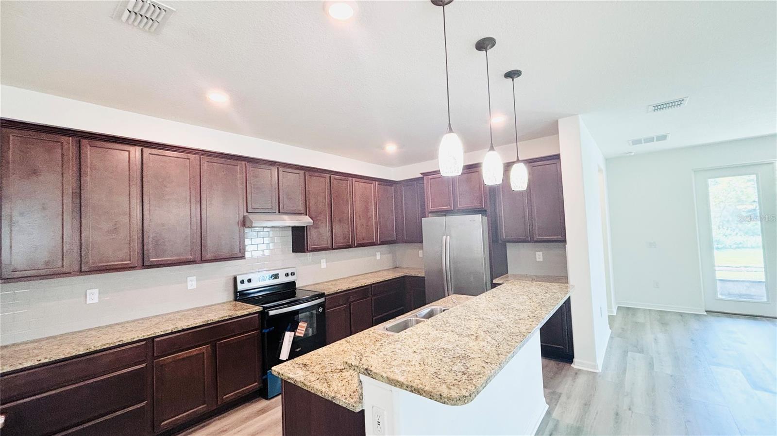 557 SCOTT LAKE CREEK LN, LAKELAND, FL — photo 5