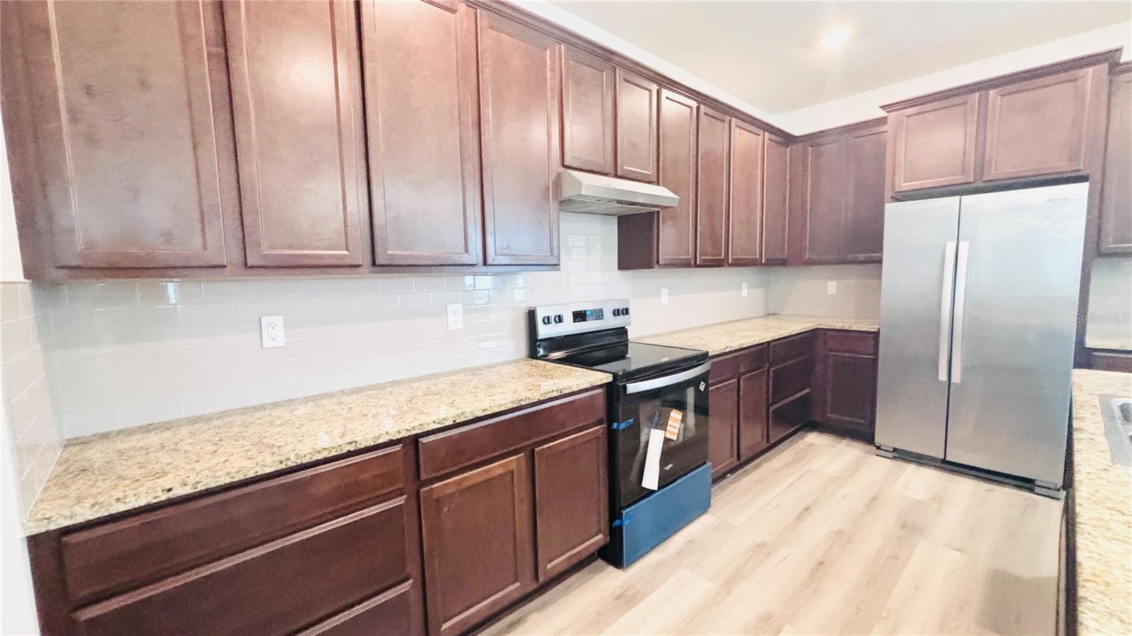 557 SCOTT LAKE CREEK LN, LAKELAND, FL — photo 7