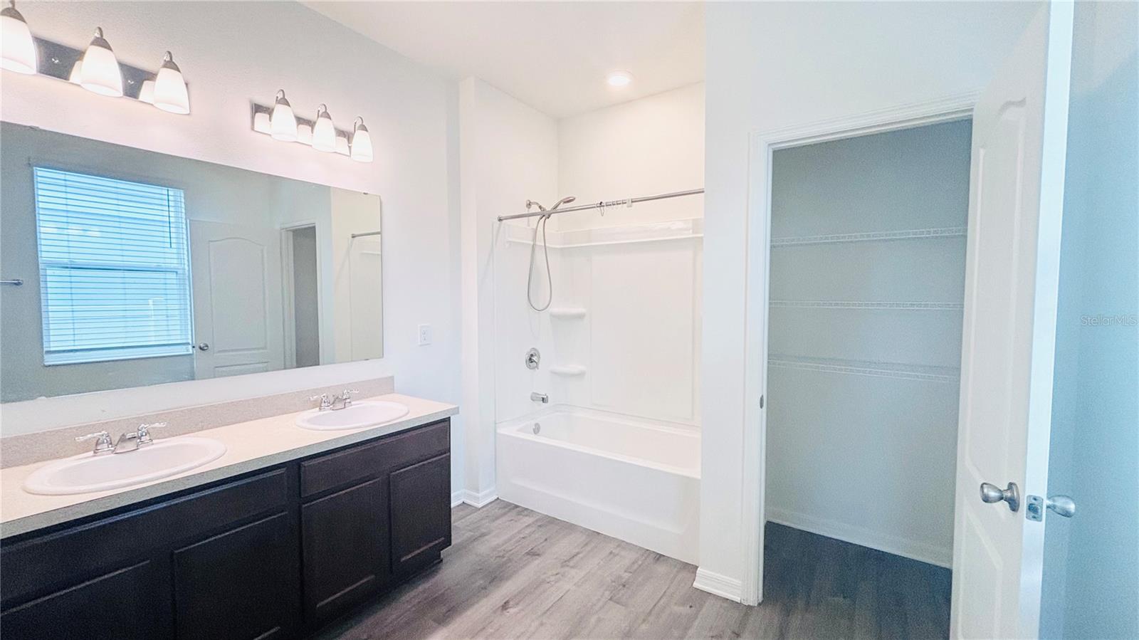 557 SCOTT LAKE CREEK LN, LAKELAND, FL — photo 18