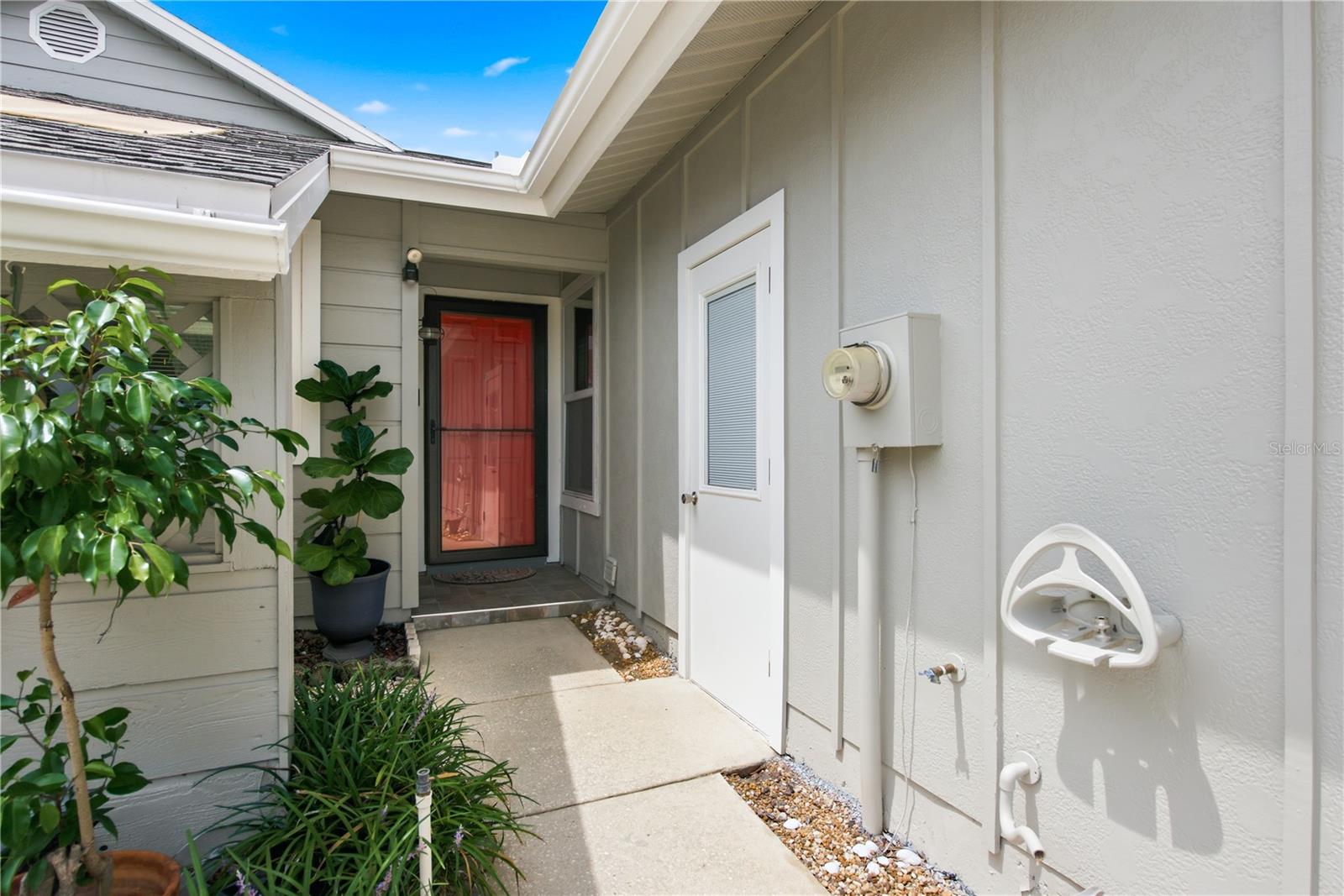 594 DAVENTRY SQ, PALM HARBOR, FL — photo 2