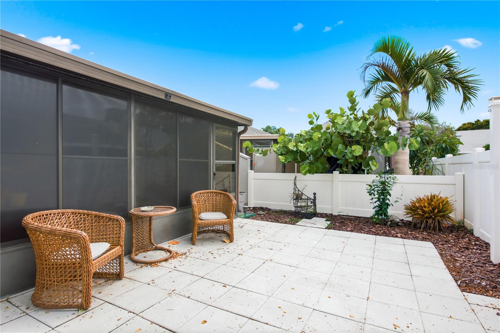594 DAVENTRY SQ, PALM HARBOR, FL — photo 16