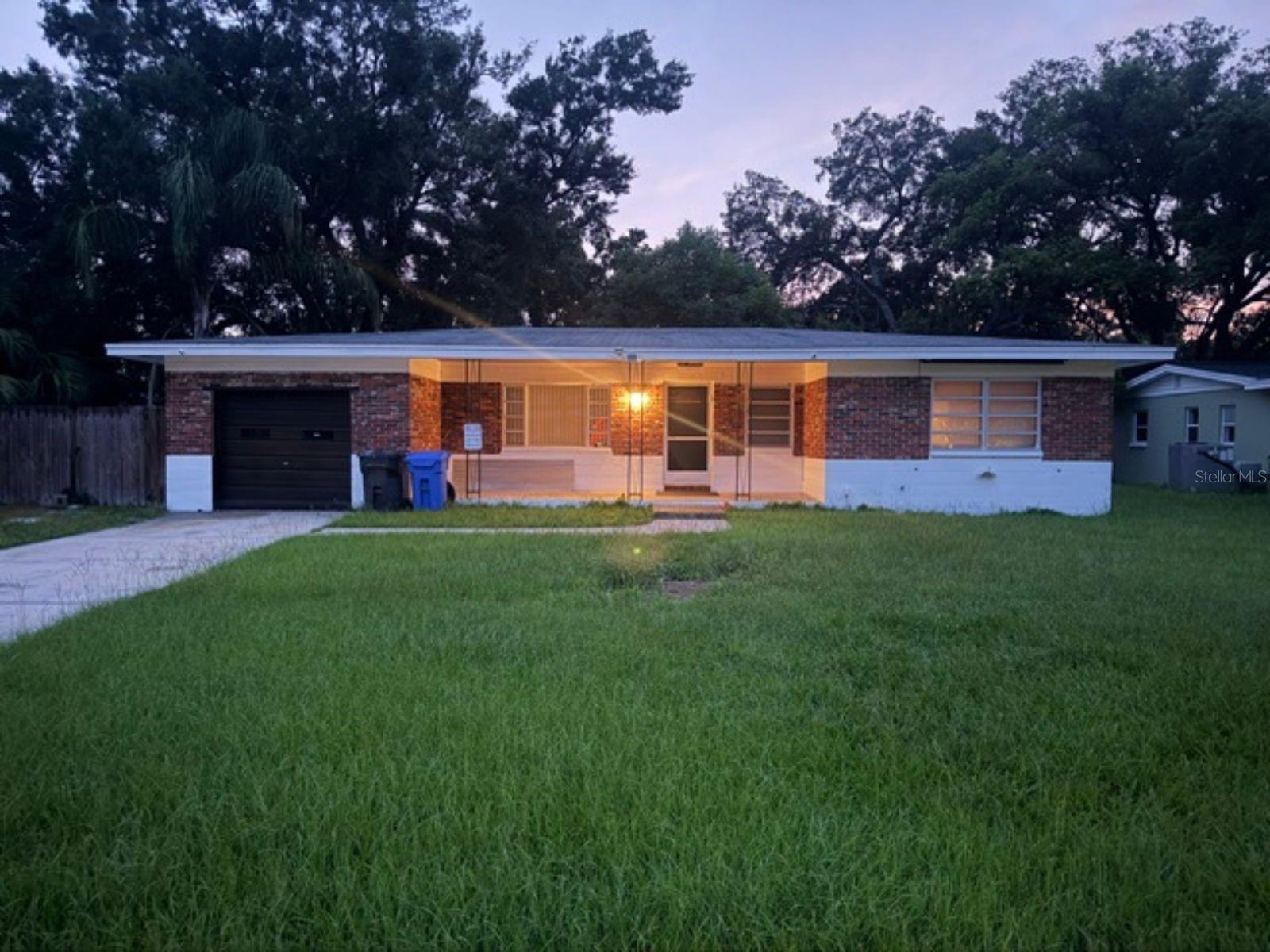14812 N IRIS AVE, TAMPA, FL