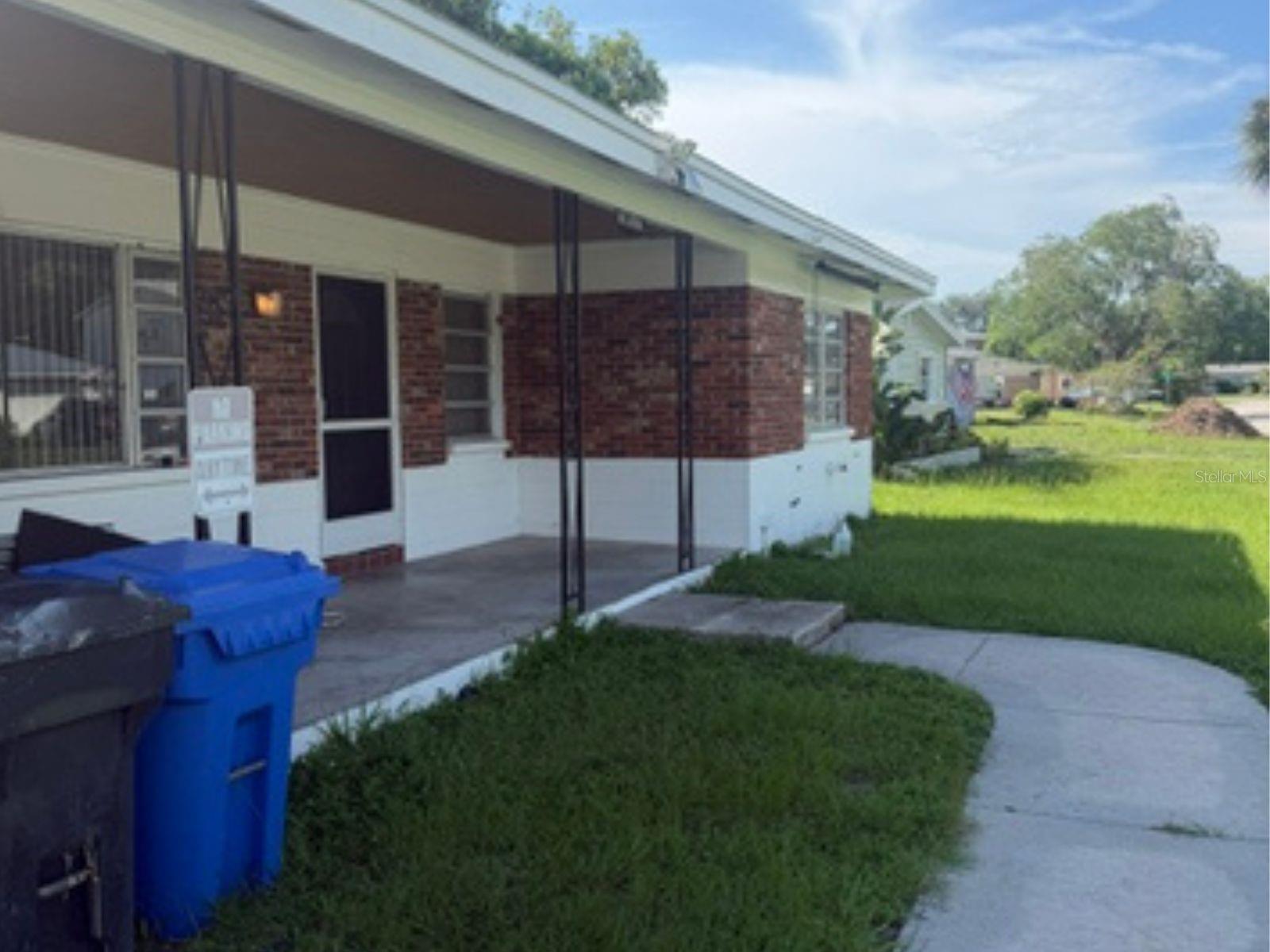 14812 N IRIS AVE, TAMPA, FL — photo 2