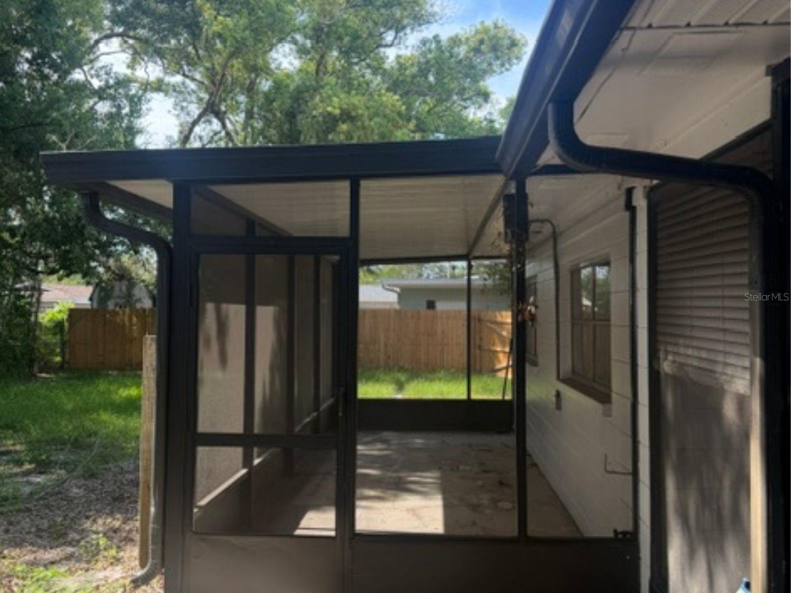 14812 N IRIS AVE, TAMPA, FL — photo 16