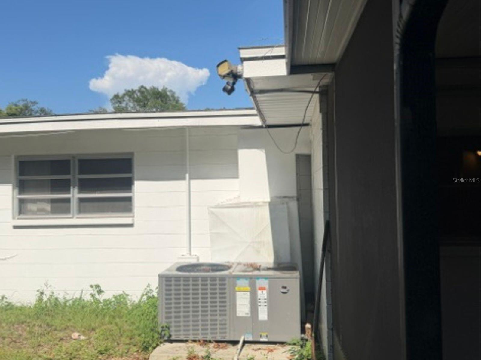 14812 N IRIS AVE, TAMPA, FL — photo 20