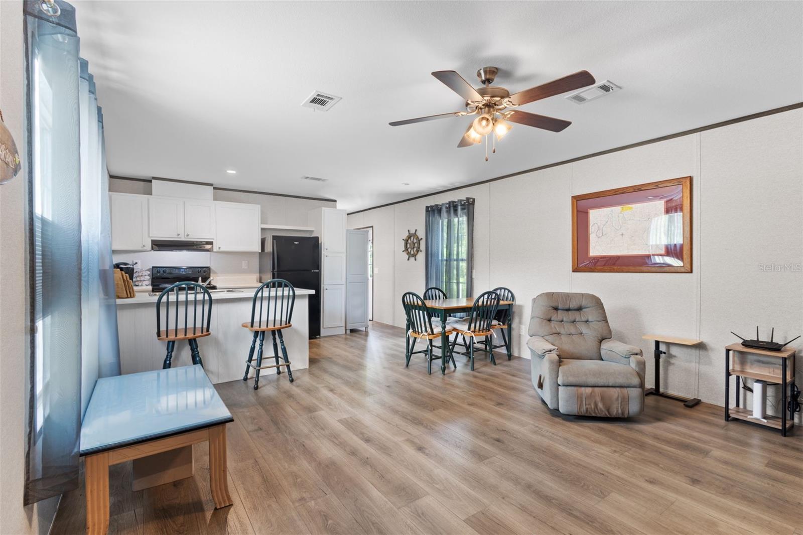 311 NE 316TH AVE, OLD TOWN, FL — photo 4