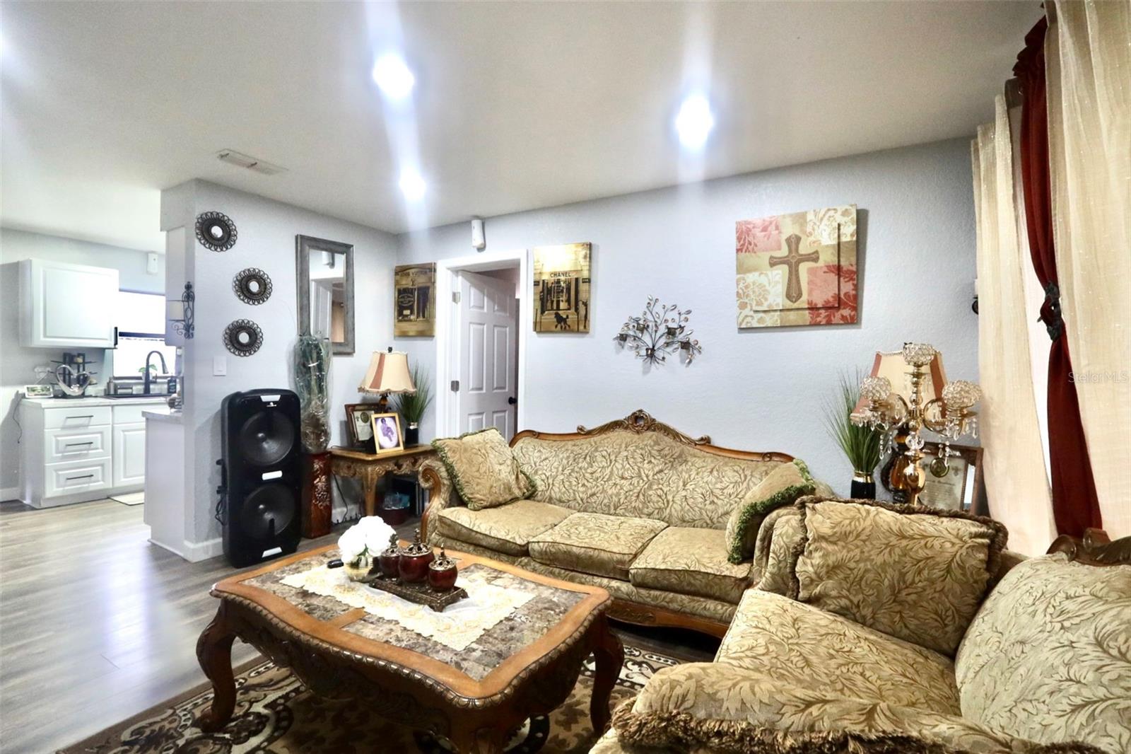414 W ELLA J GILMORE ST, APOPKA, FL — photo 5