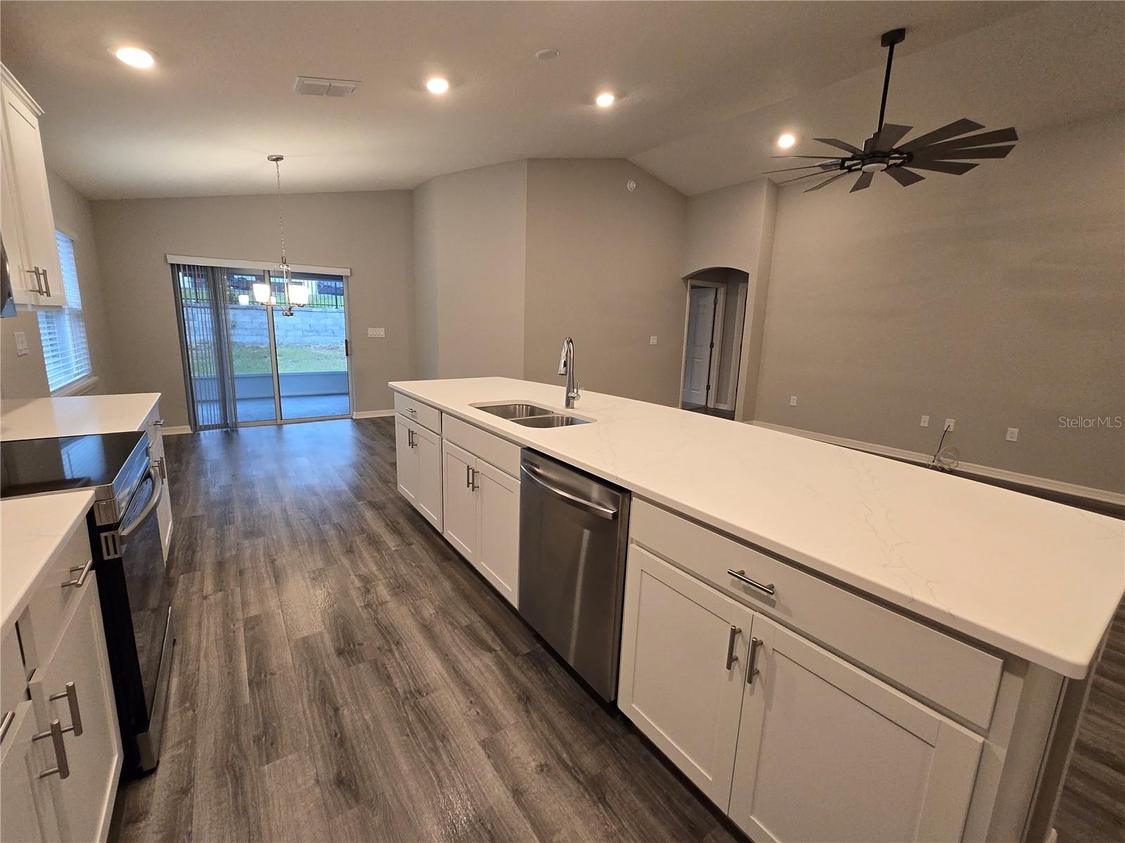1352 MOUNTAIN FLOWER LN, DAVENPORT, FL — photo 5