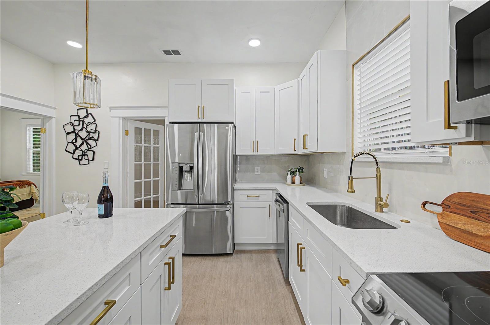 1920 E PARIS ST, TAMPA, FL — photo 11