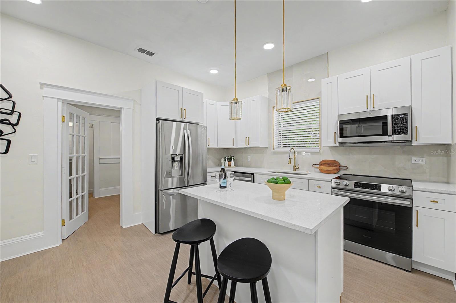 1920 E PARIS ST, TAMPA, FL — photo 13