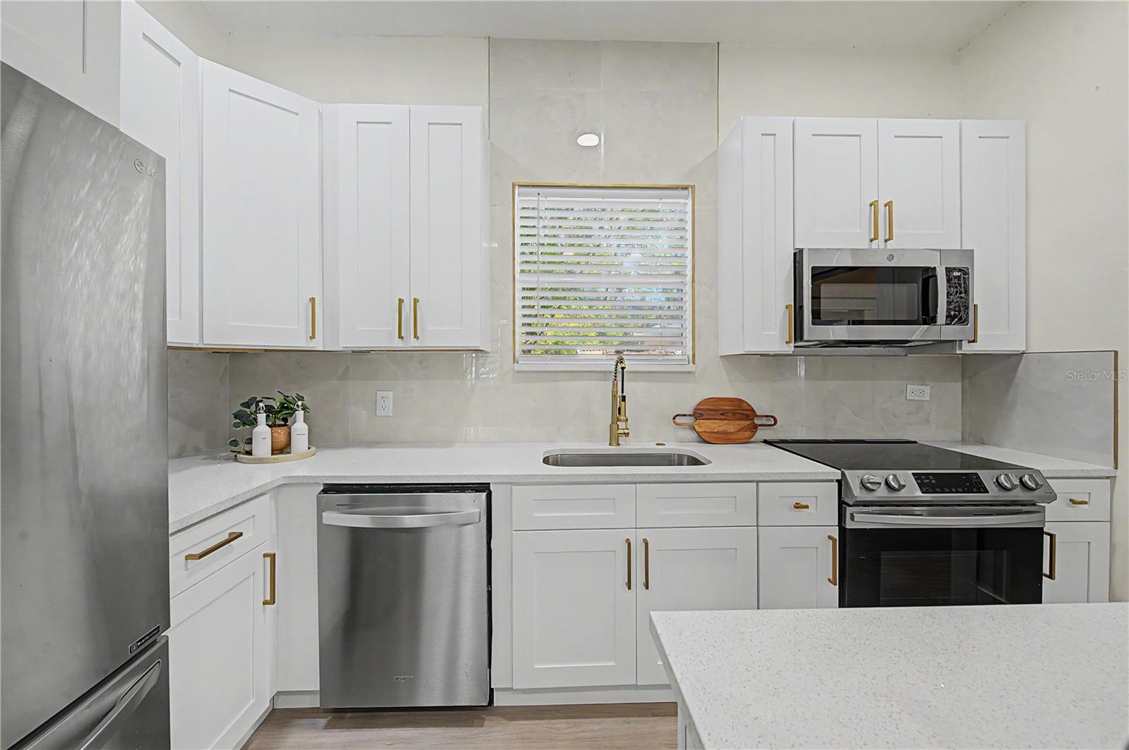 1920 E PARIS ST, TAMPA, FL — photo 15