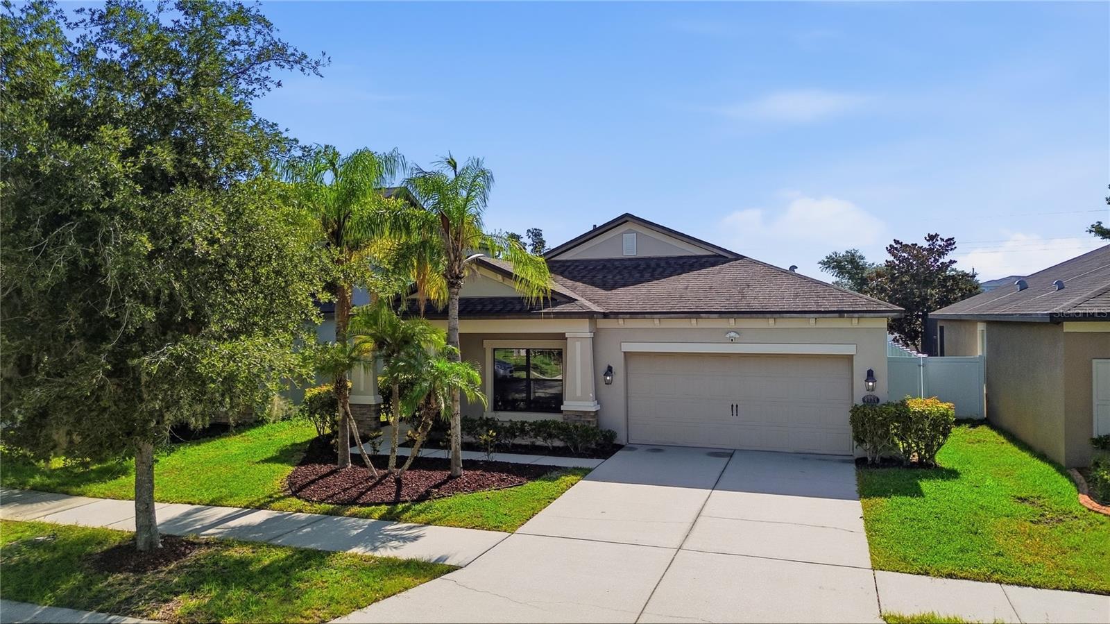 4738 WOODS LANDING LN, TAMPA, FL