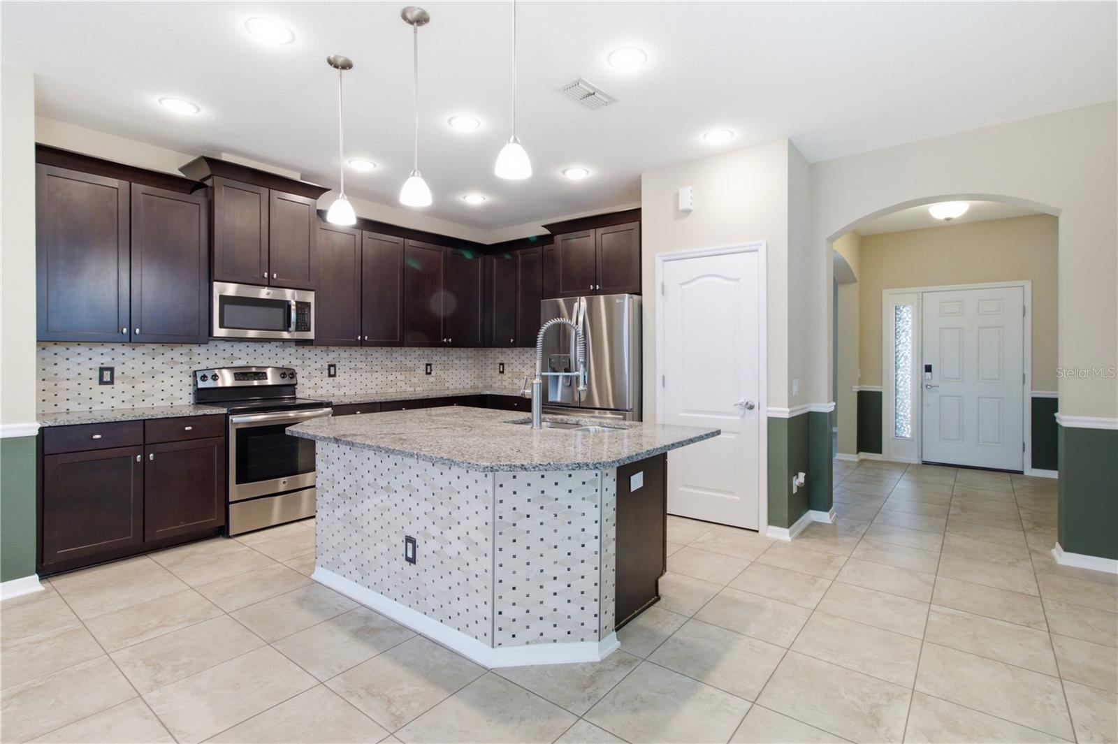 4738 WOODS LANDING LN, TAMPA, FL — photo 24