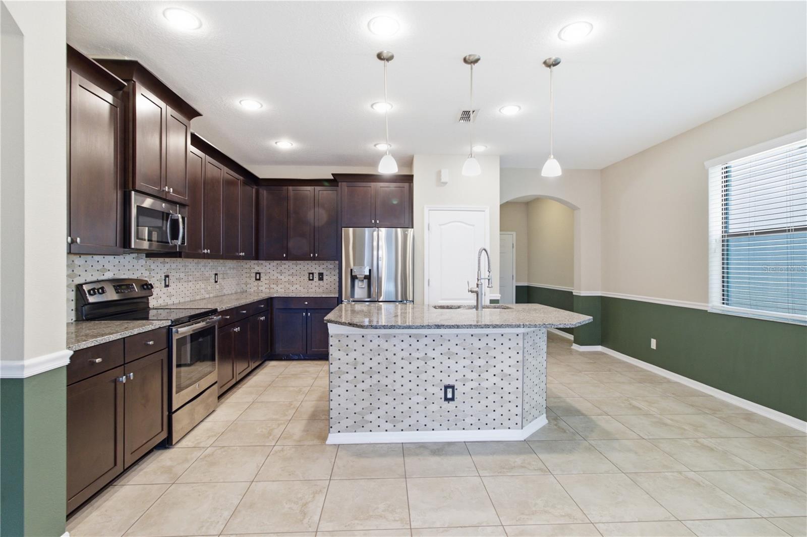 4738 WOODS LANDING LN, TAMPA, FL — photo 25