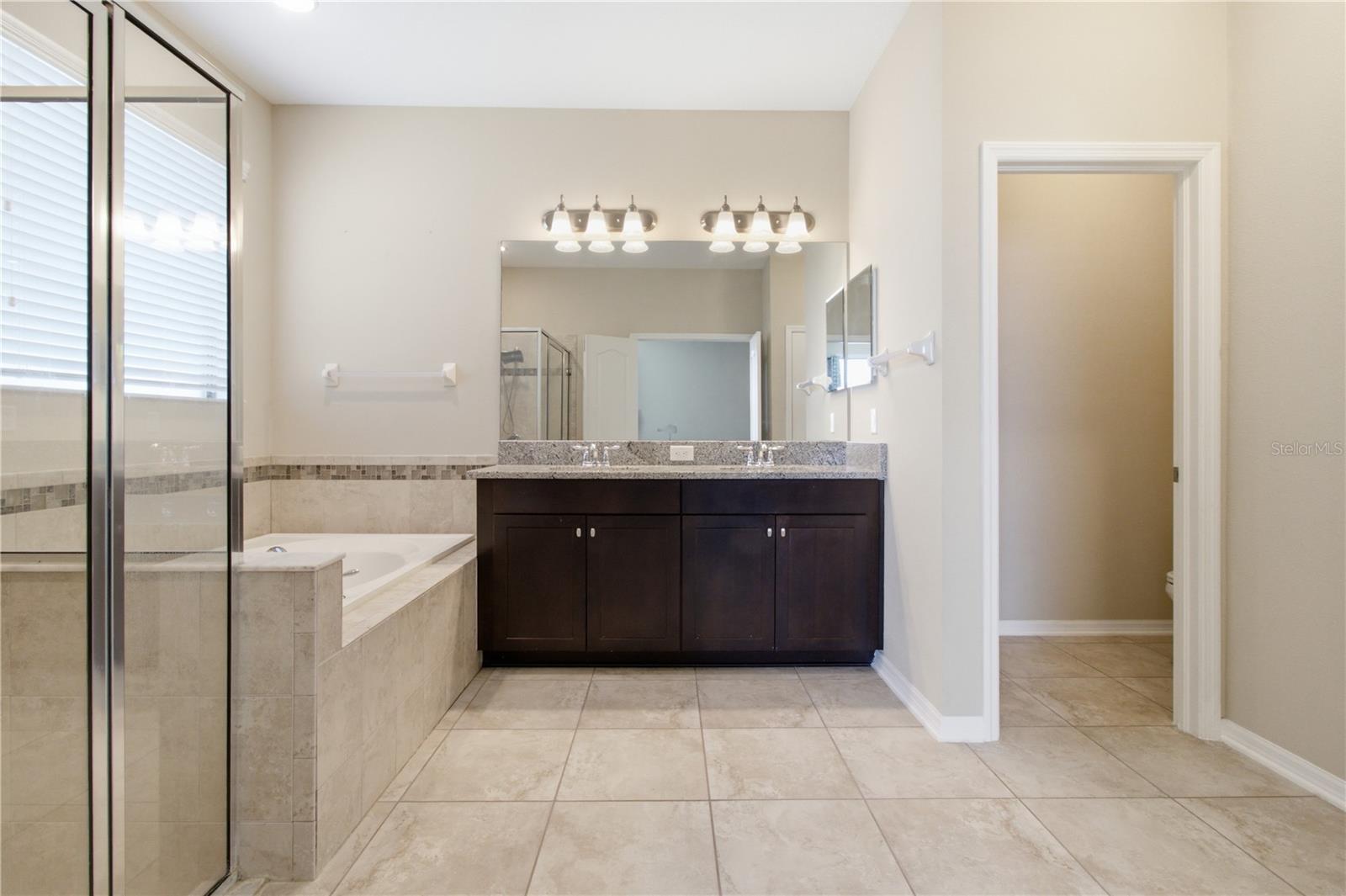 4738 WOODS LANDING LN, TAMPA, FL — photo 36