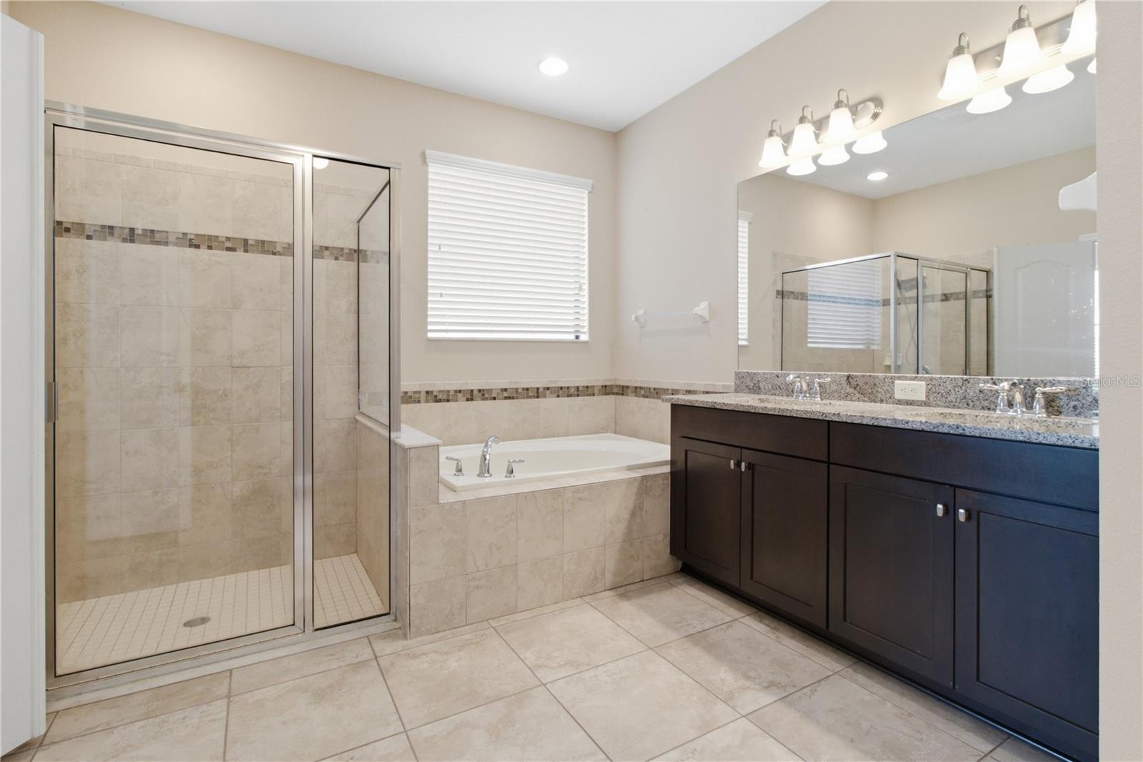 4738 WOODS LANDING LN, TAMPA, FL — photo 37