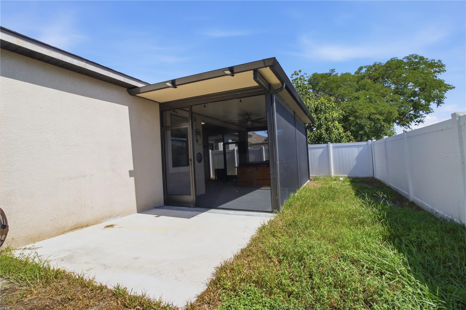 4738 WOODS LANDING LN, TAMPA, FL — photo 56