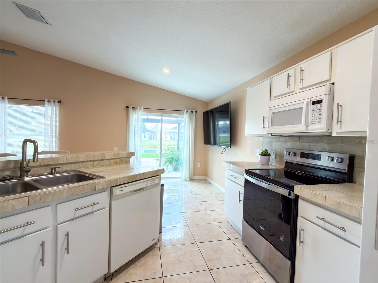 3245 WHOOPING CRANE RUN, KISSIMMEE, FL — photo 8