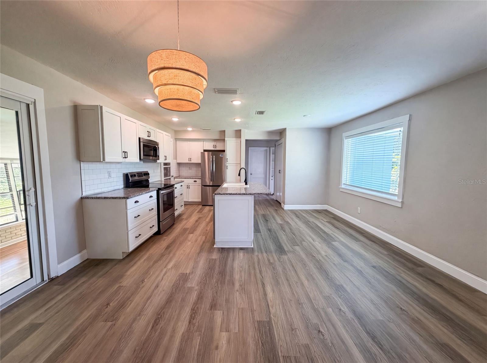 1521 W RIVER SHORE WAY, TAMPA, FL — photo 7