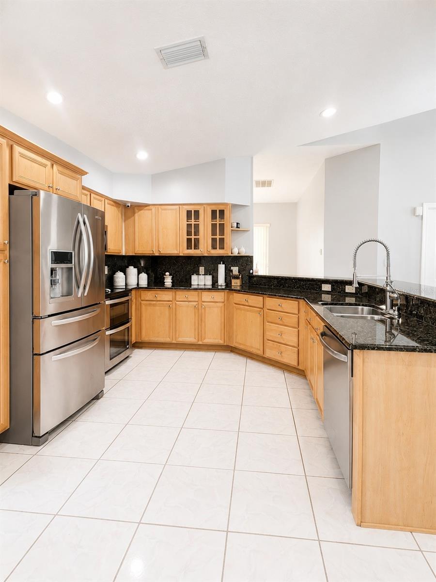 2511 PRISCILLA CT, LUTZ, FL — photo 13