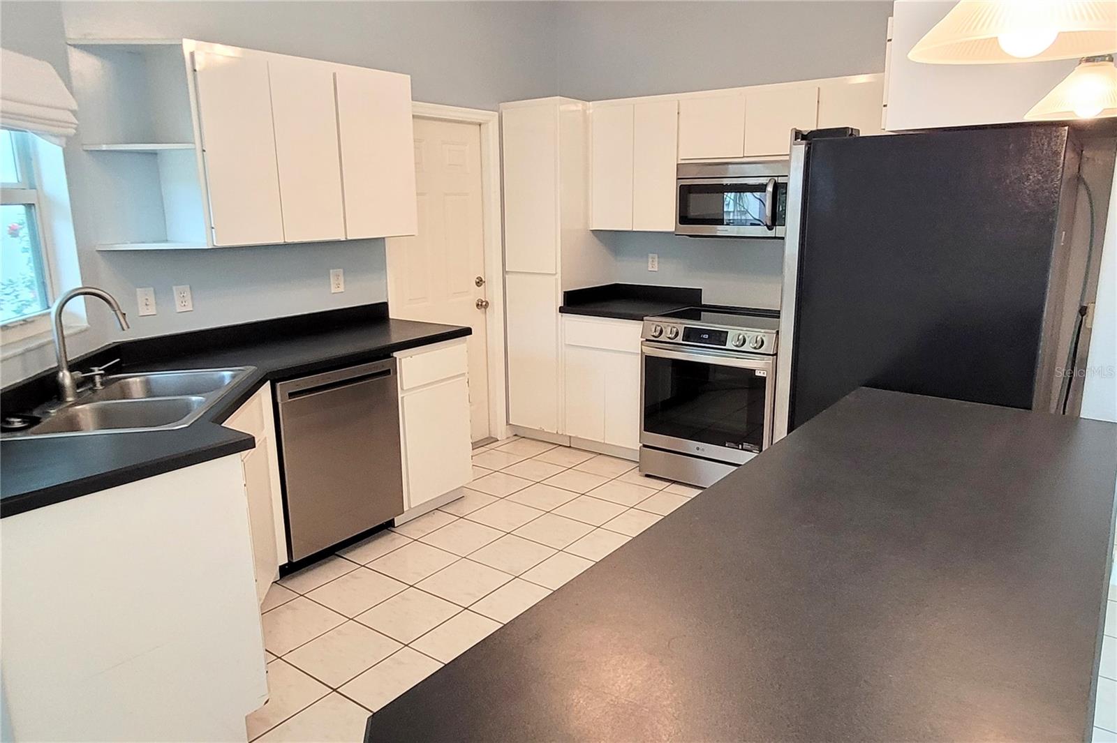 2354 TAMI SOLA ST, SARASOTA, FL — photo 4