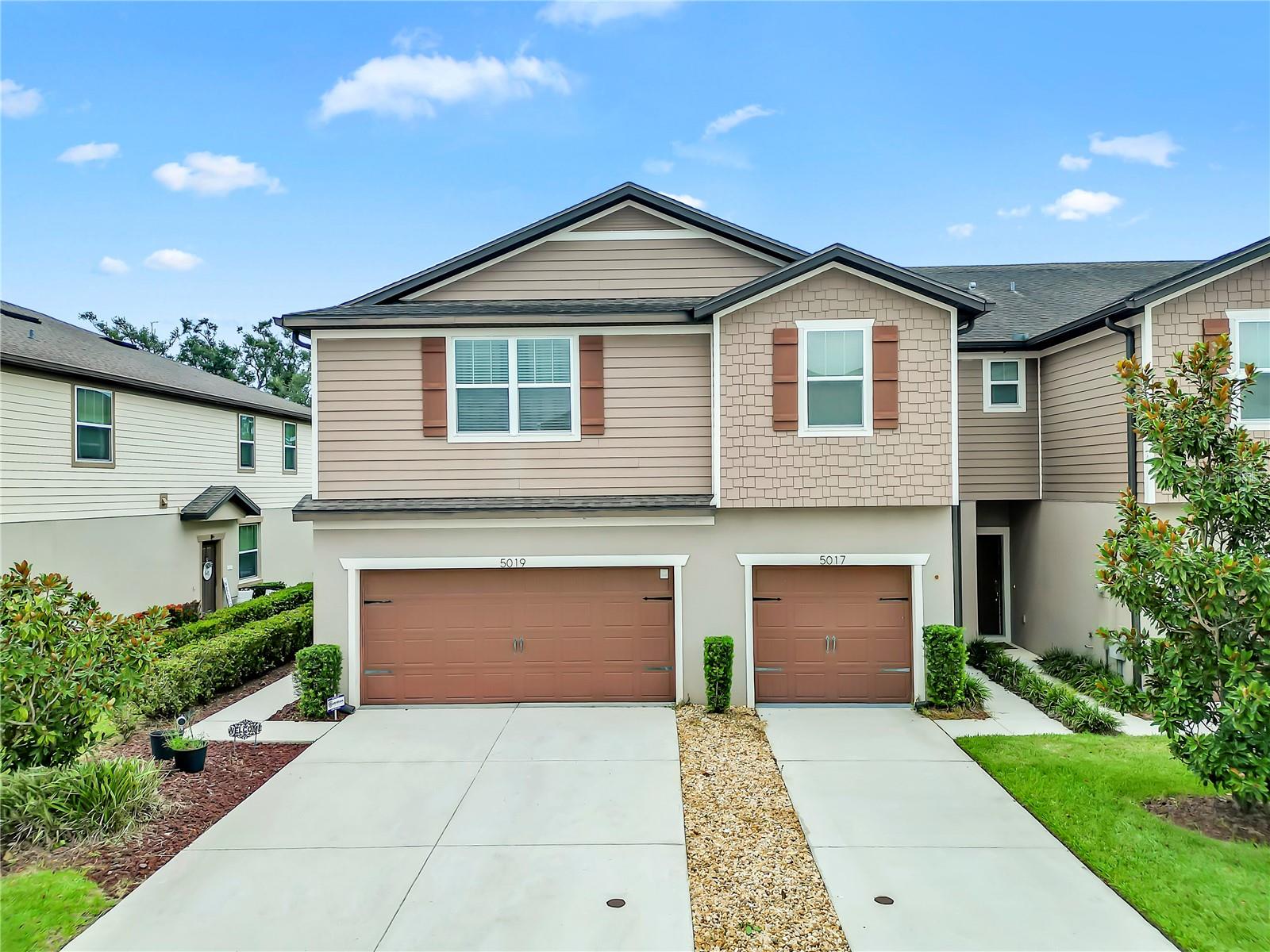 5019 BLUE LATAN LN, TAMPA, FL
