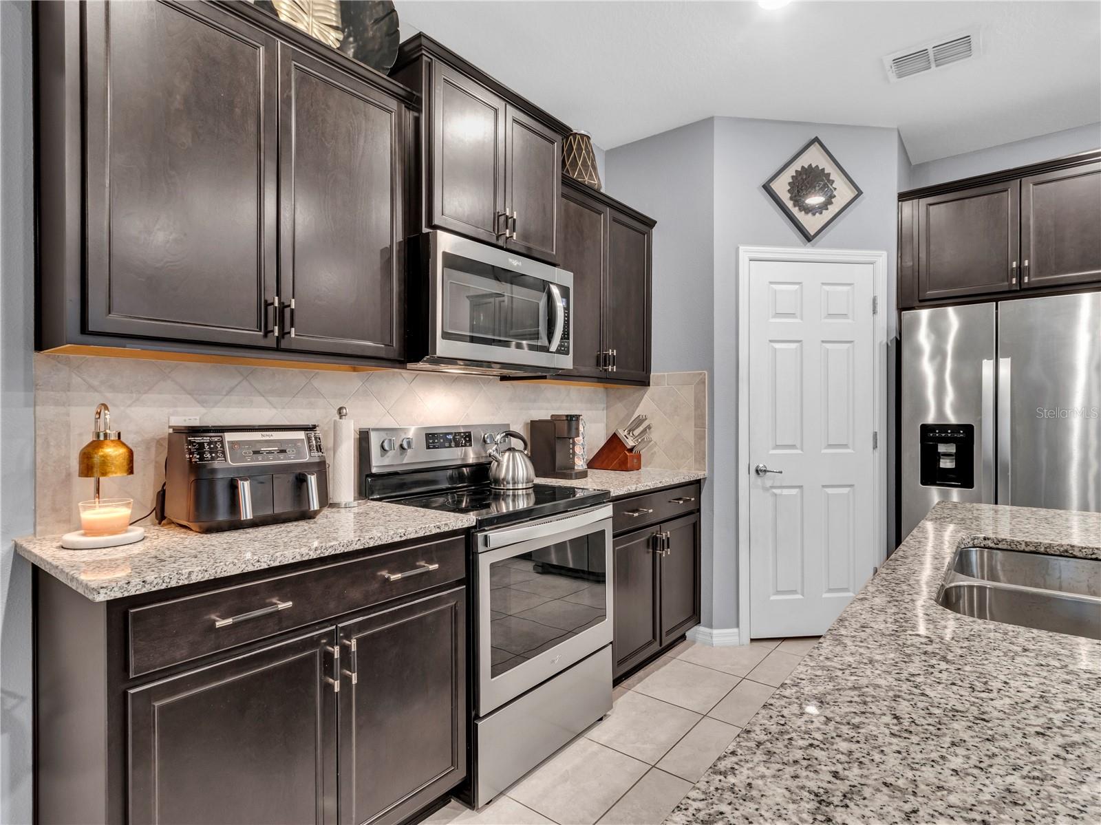 5019 BLUE LATAN LN, TAMPA, FL — photo 5
