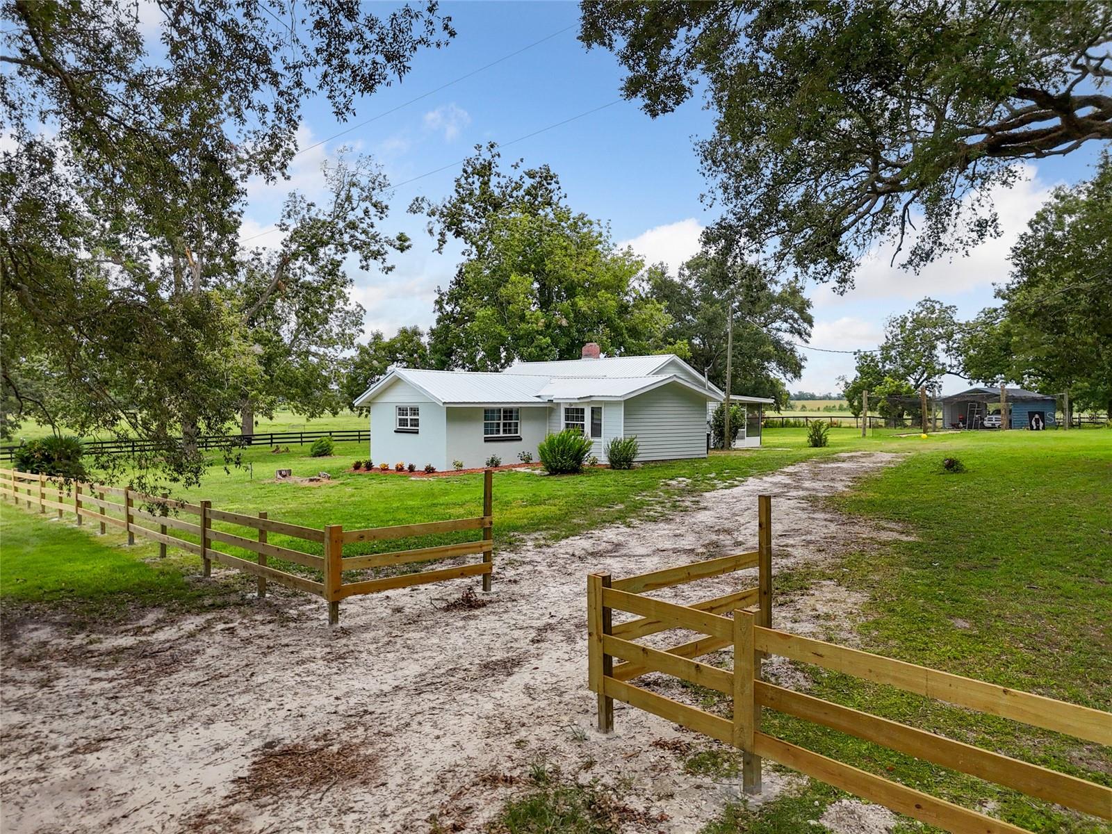 1845 SW HALTIWANGER RD, LAKE CITY, FL — photo 35
