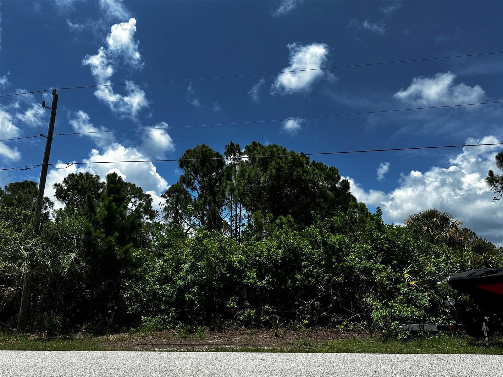 12244 CLARENDON AVE, PORT CHARLOTTE, FL — photo 2