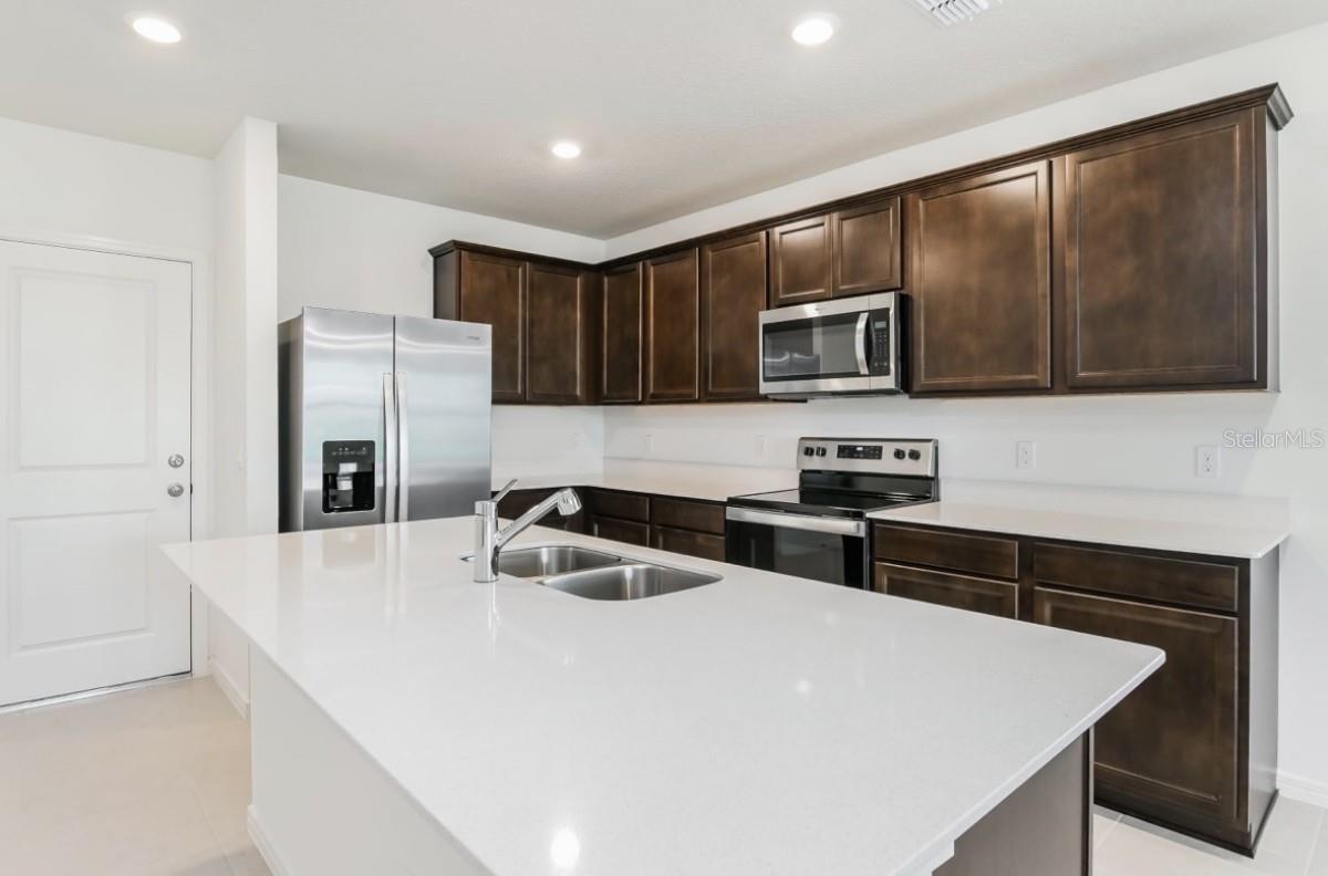 1927 TOHOQUA BLVD, KISSIMMEE, FL — photo 8