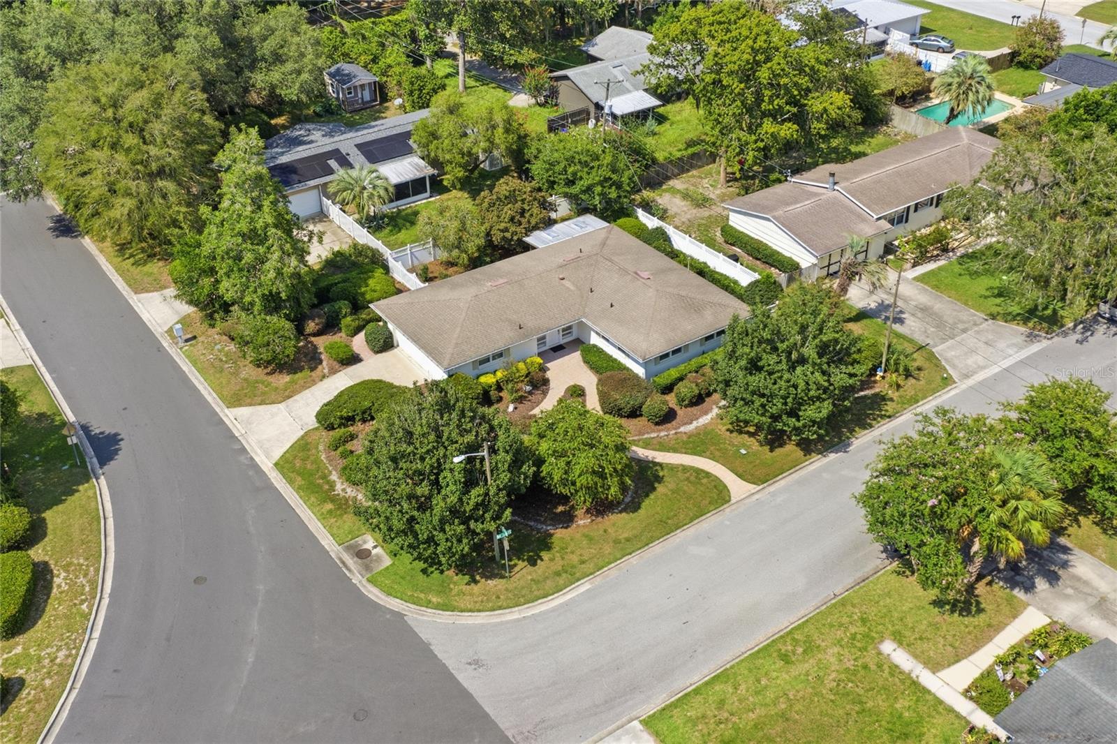 2138 NW 30TH PL, GAINESVILLE, FL — photo 2