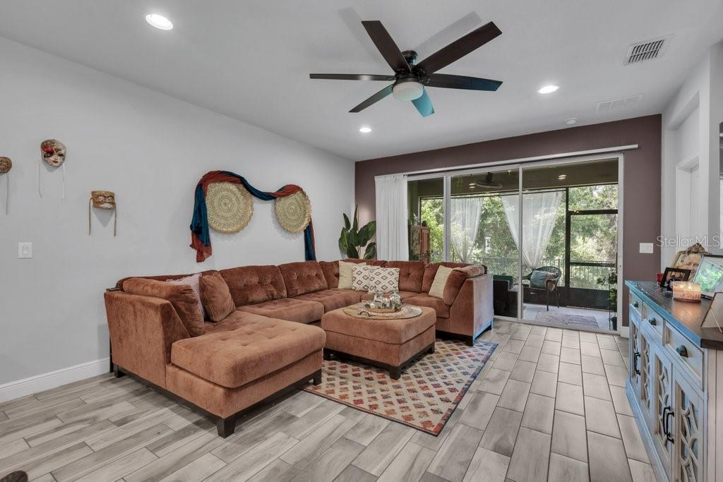 11505 CAMBIUM CROWN DR, RIVERVIEW, FL — photo 17