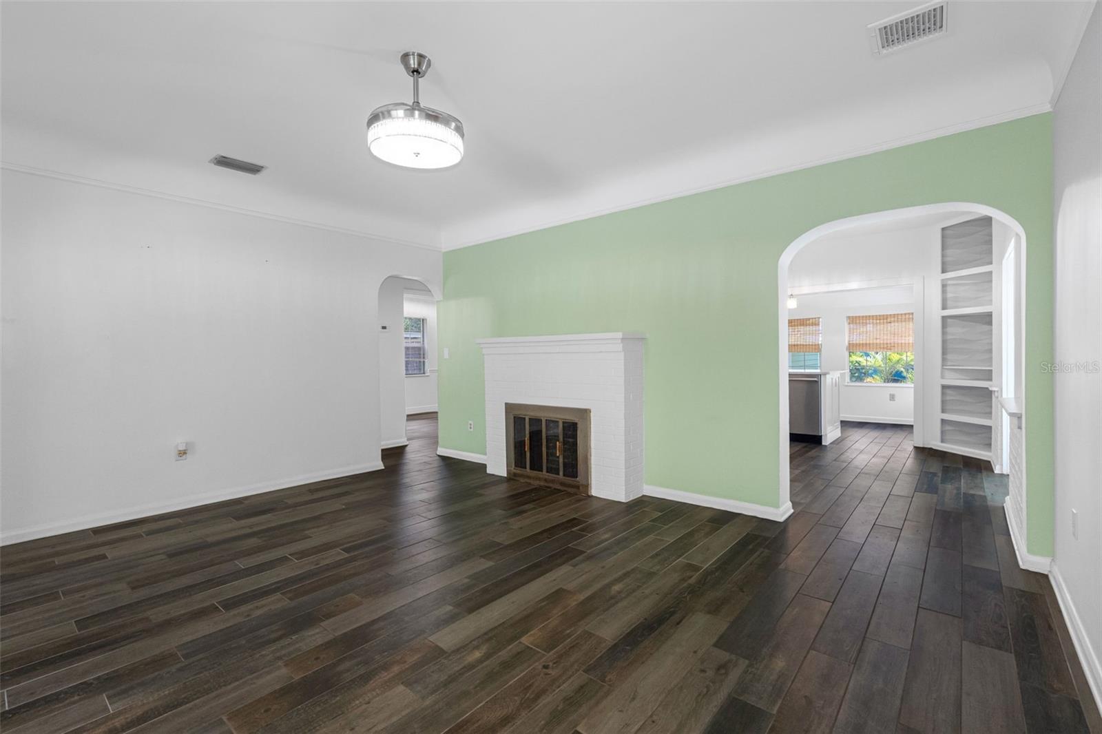 641 WILKIE ST, DUNEDIN, FL — photo 9
