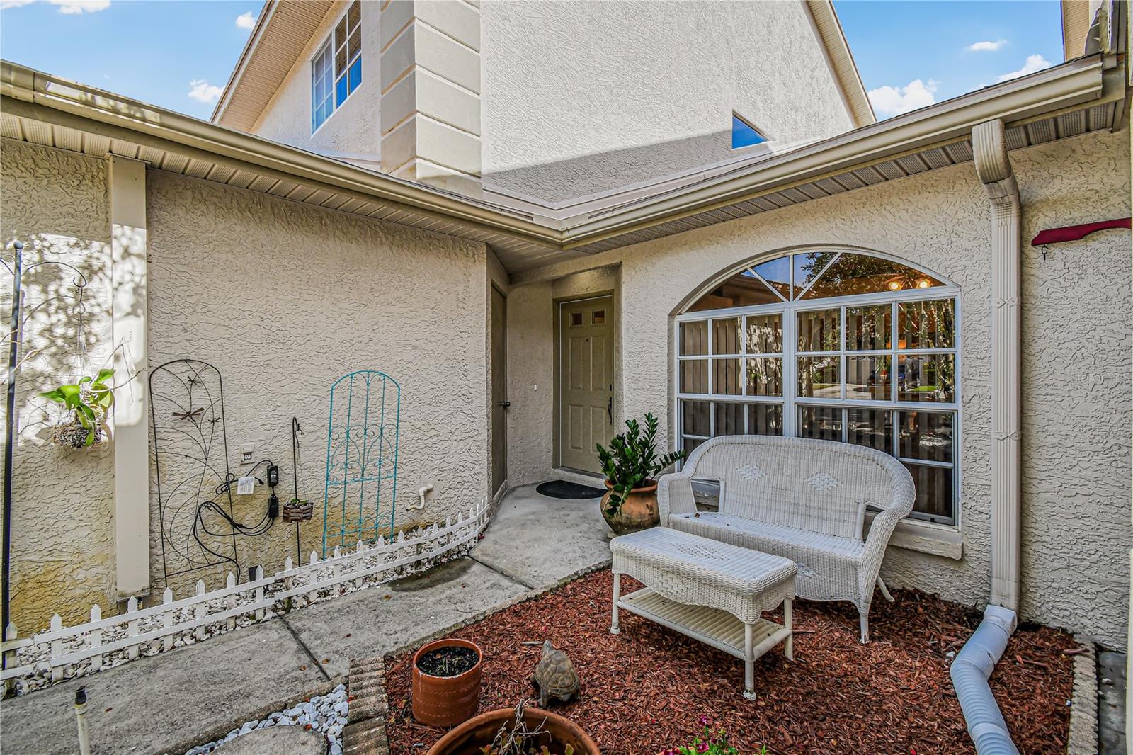 2586 PINE COVE LN, CLEARWATER, FL — photo 4
