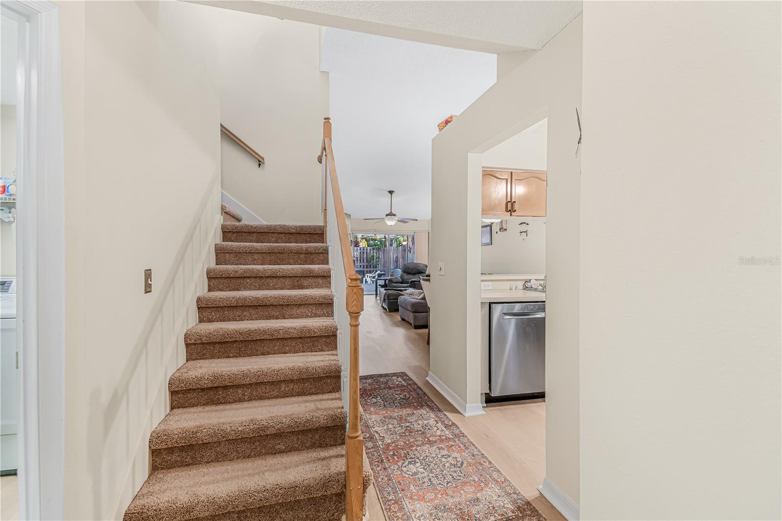 2586 PINE COVE LN, CLEARWATER, FL — photo 9