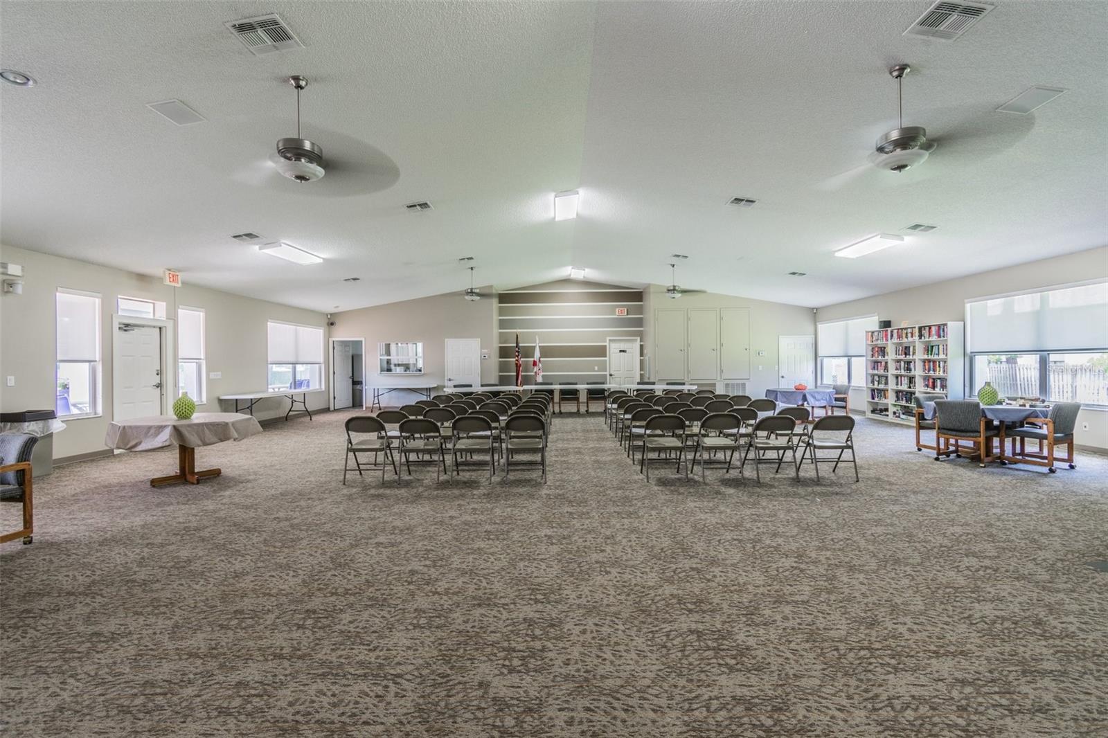 2586 PINE COVE LN, CLEARWATER, FL — photo 47