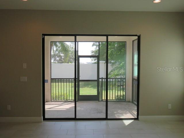 5827 TITLE ROW DR, BRADENTON, FL — photo 10